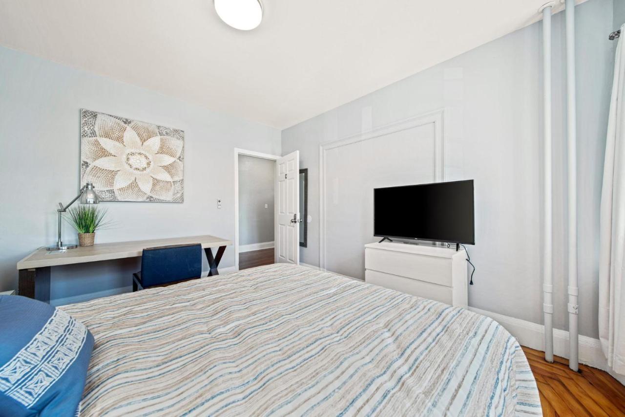 Cozy Up In 5Br Apt Near Charming Oak Square Boston Exterior foto