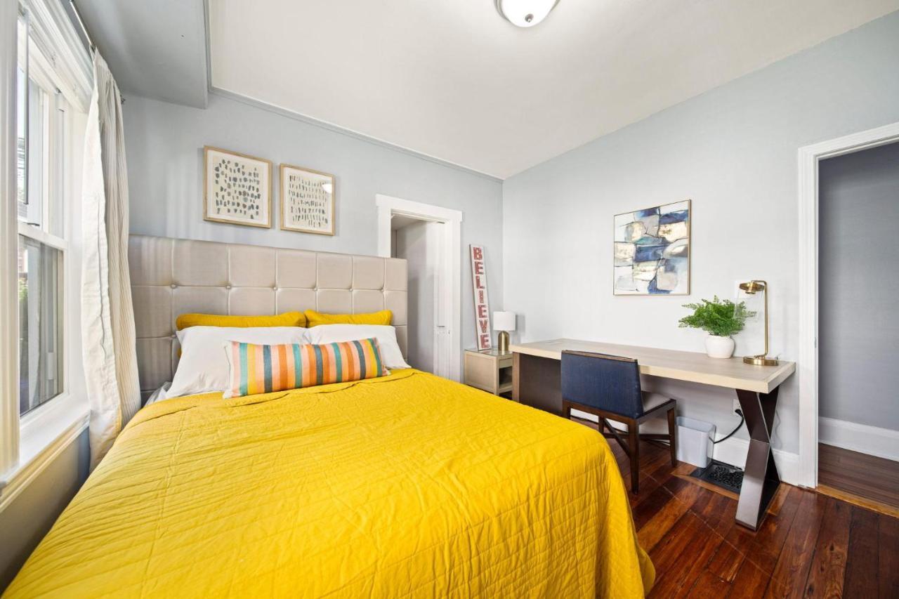 Cozy Up In 5Br Apt Near Charming Oak Square Boston Exterior foto